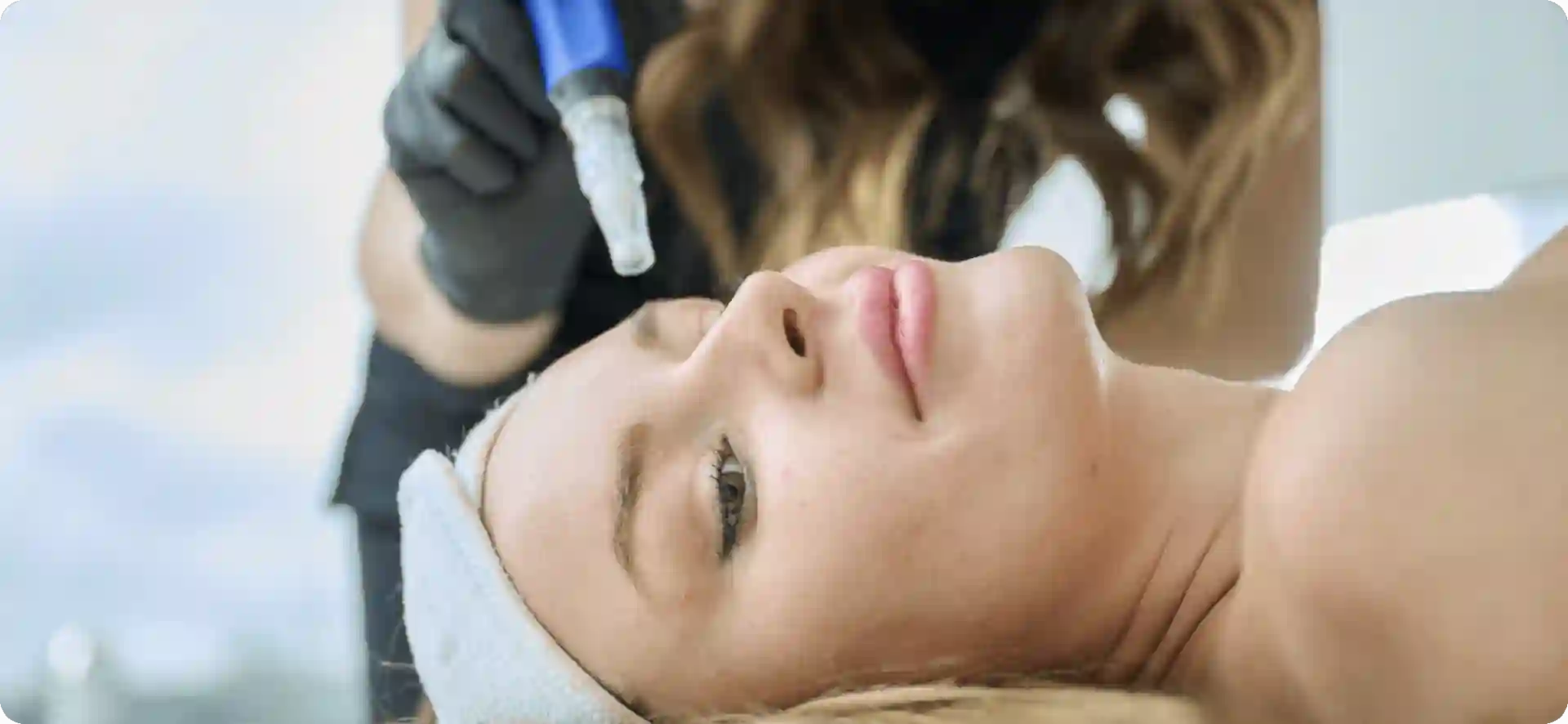 How Do Microneedles Trigger New Collagen and Elastin in Loose Skin Maidenhead?